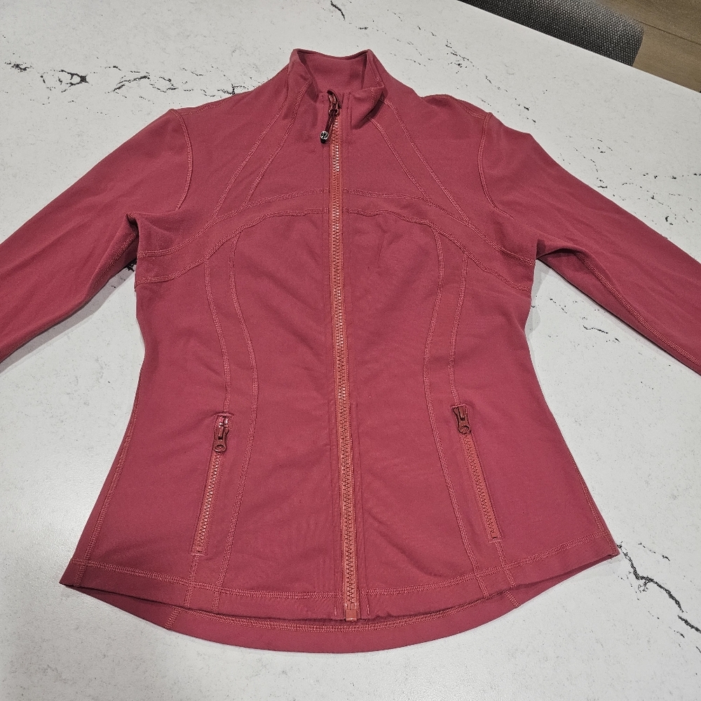 Lululemon Coral Define Jacket – Women’s Size 10 – Excellent Condition